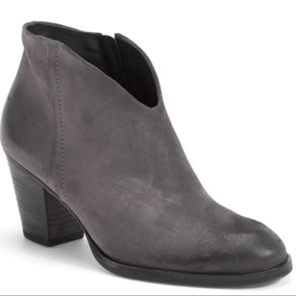 Paul Green Distressed Grey Western Scallop Boots